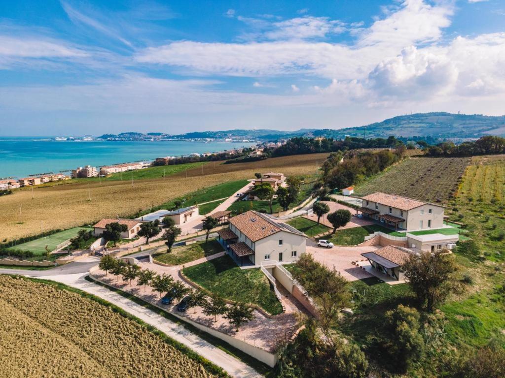 Agriturismo Il Colle Dei Lecci Ancona Luaran gambar